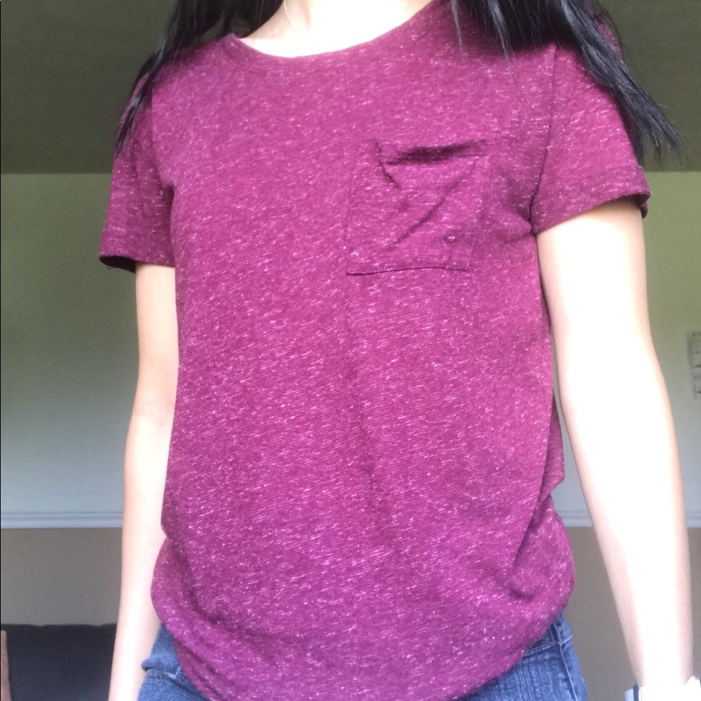 Maroon tshirt
